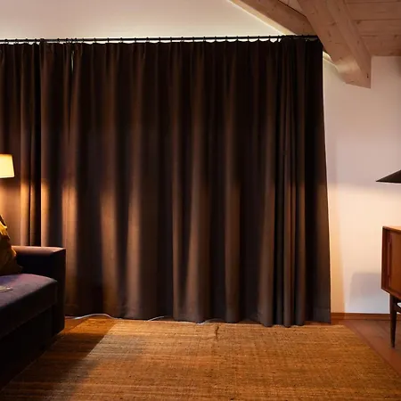 Stifter Apartment Lutago